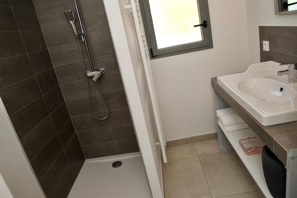 Les Lodges Du Pic Le Triadou Luaran gambar