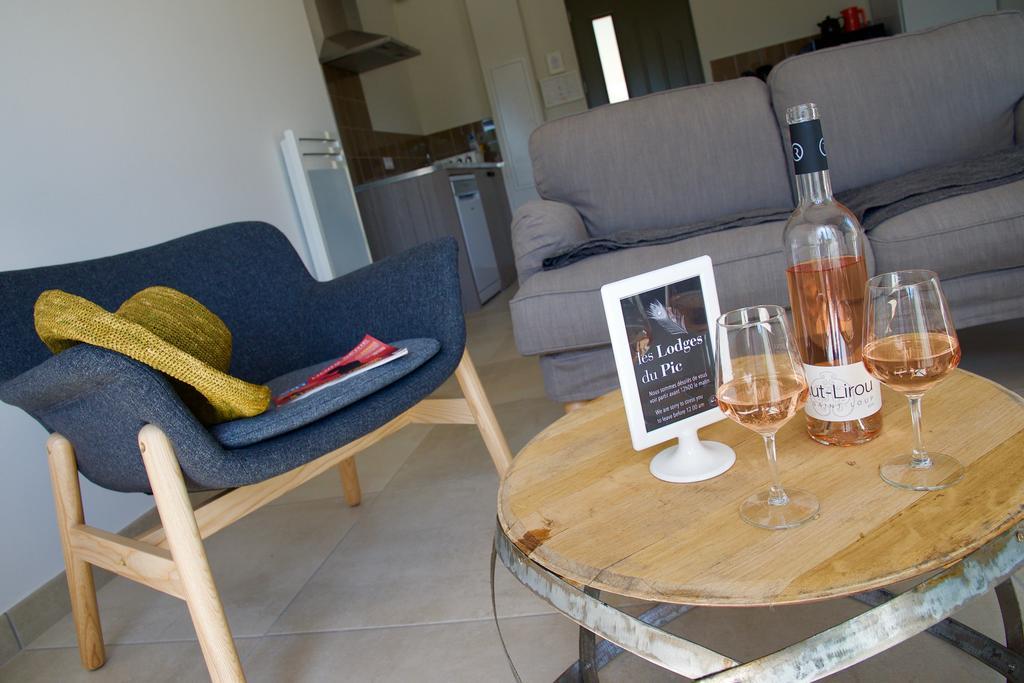 Les Lodges Du Pic Le Triadou Luaran gambar